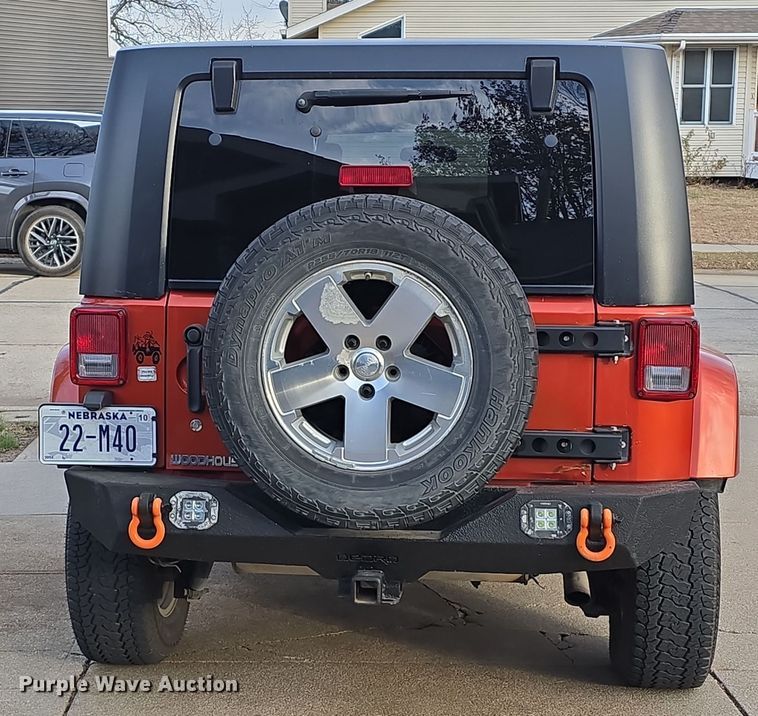 image for item DV0146 2009 Jeep Wrangler Unlimited Sahara SUV