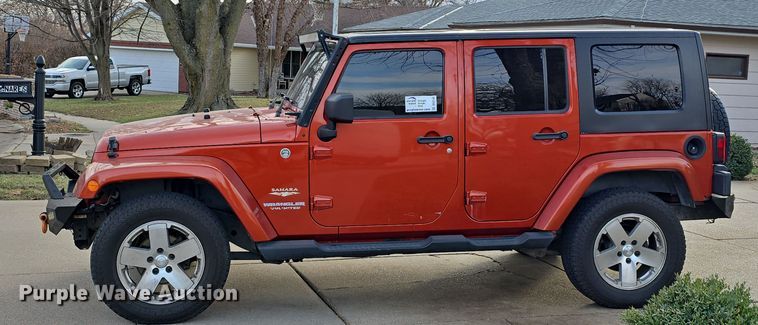 image for item DV0146 2009 Jeep Wrangler Unlimited Sahara SUV