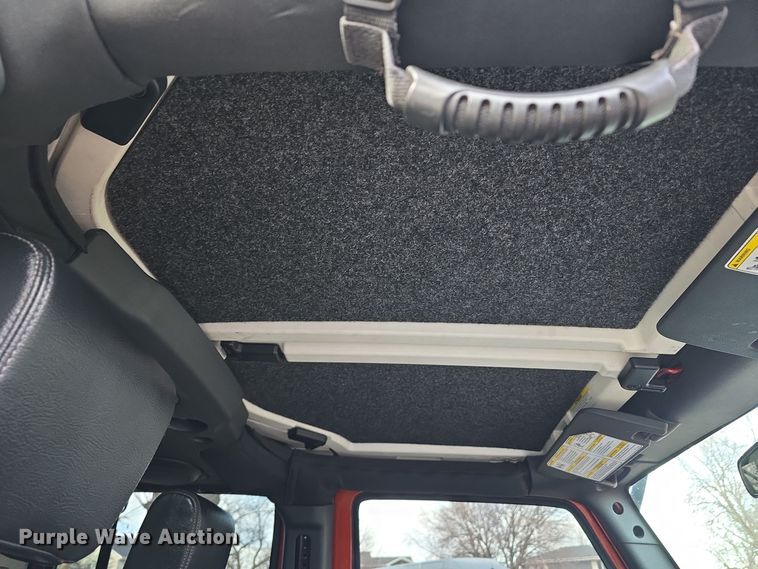 image for item DV0146 2009 Jeep Wrangler Unlimited Sahara SUV