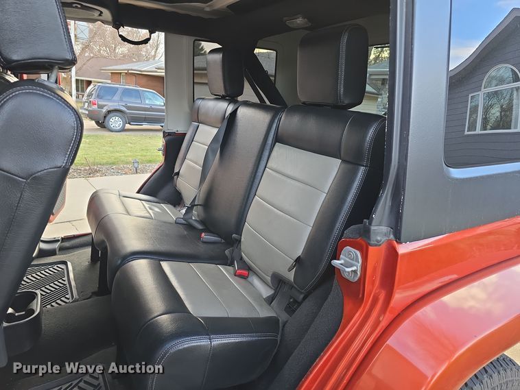 image for item DV0146 2009 Jeep Wrangler Unlimited Sahara SUV