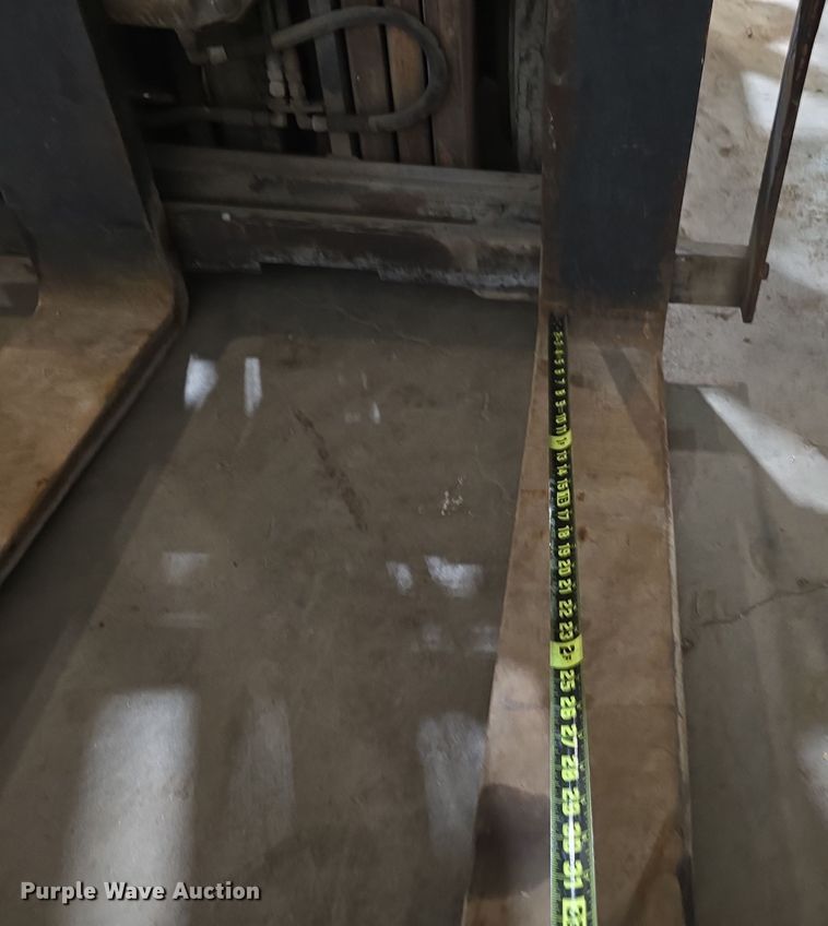 image for item DV0150 Nissan CEGH02F30V forklift