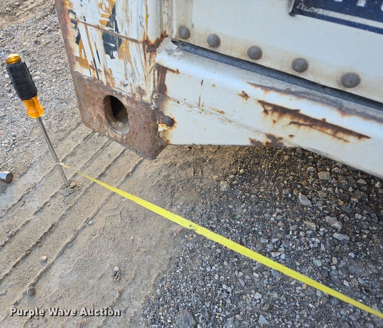 image for item DV0174 1993 Hyundai HDM-48WH-A8100R1 storage container