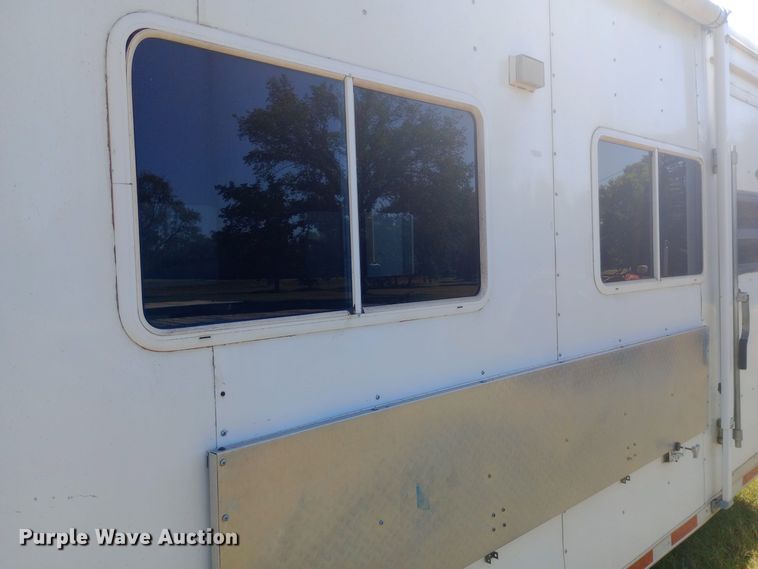 image for item DW0752 2004 KZ Kargo enclosed cargo trailer