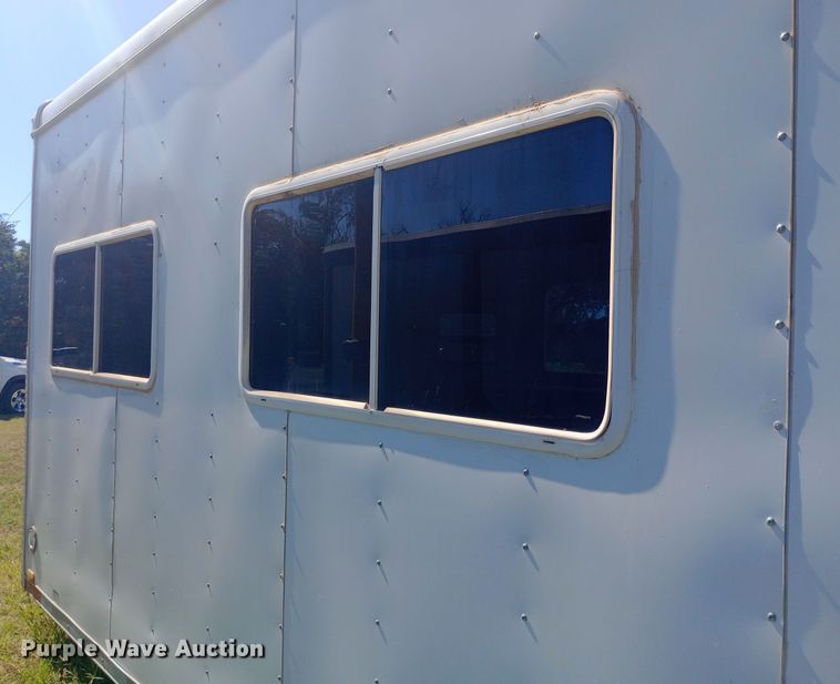 image for item DW0752 2004 KZ Kargo enclosed cargo trailer