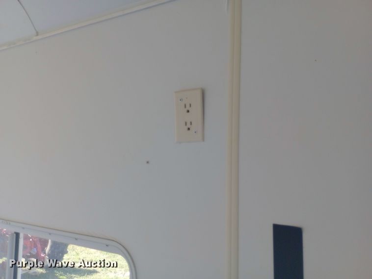 image for item DW0752 2004 KZ Kargo enclosed cargo trailer