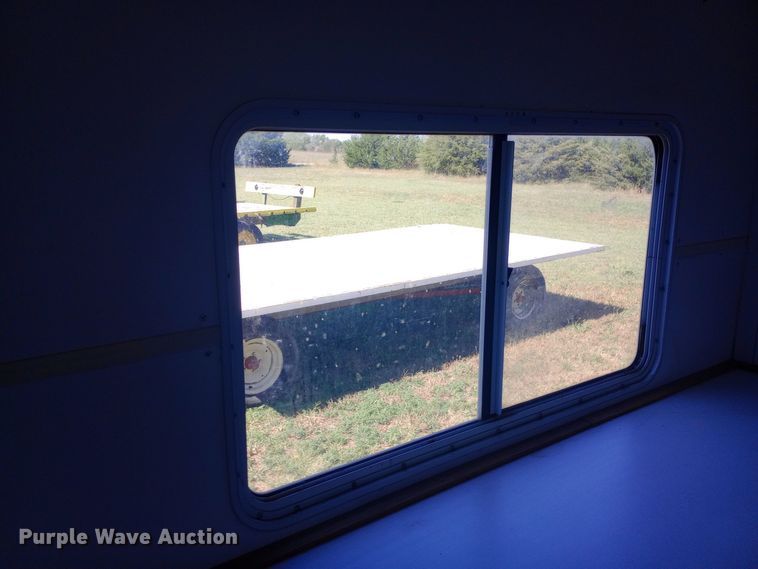 image for item DW0752 2004 KZ Kargo enclosed cargo trailer