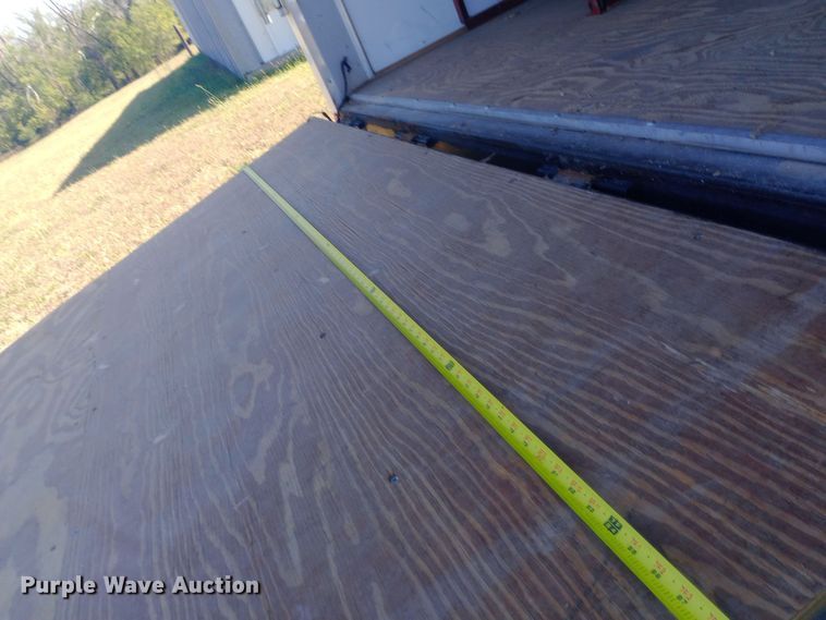 image for item DW0752 2004 KZ Kargo enclosed cargo trailer