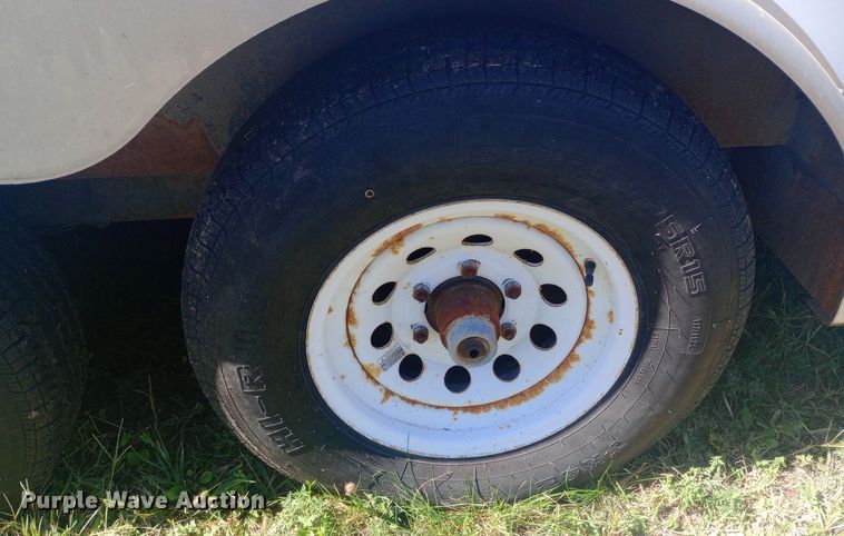 image for item DW0752 2004 KZ Kargo enclosed cargo trailer