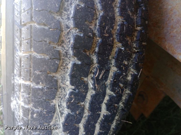 image for item DW0752 2004 KZ Kargo enclosed cargo trailer