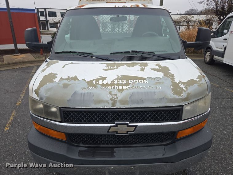 image for item DW1753 2012 Chevrolet Express 4500 utility/ service van