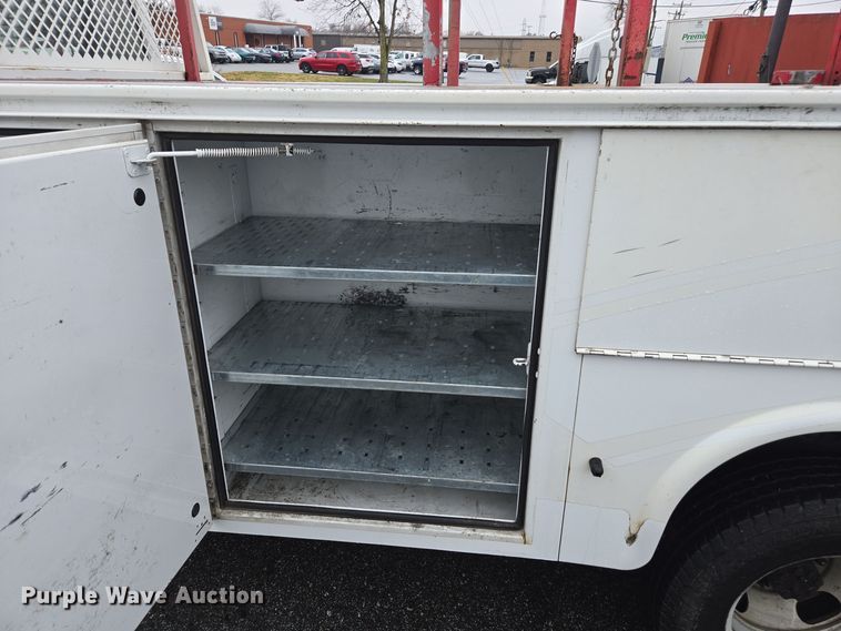 image for item DW1753 2012 Chevrolet Express 4500 utility/ service van