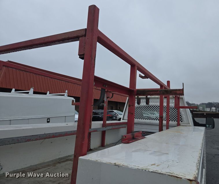 image for item DW1753 2012 Chevrolet Express 4500 utility/ service van