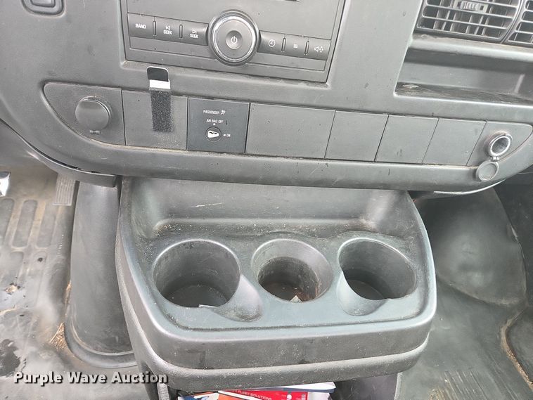 image for item DW1753 2012 Chevrolet Express 4500 utility/ service van