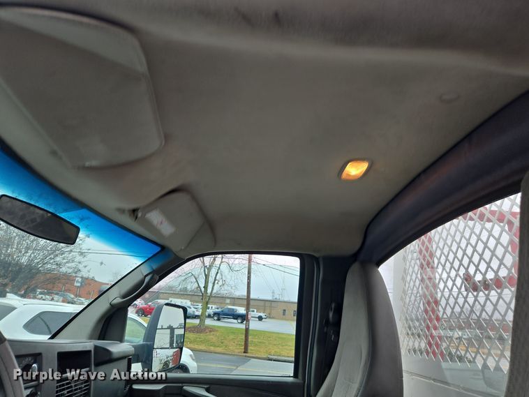 image for item DW1753 2012 Chevrolet Express 4500 utility/ service van