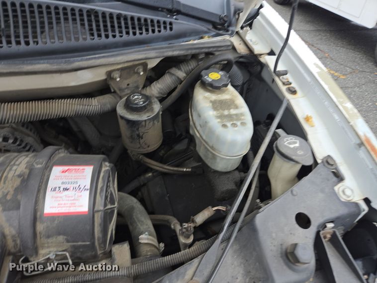 image for item DW1753 2012 Chevrolet Express 4500 utility/ service van