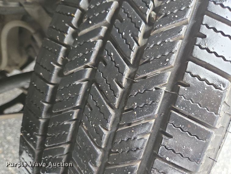 image for item DW1753 2012 Chevrolet Express 4500 utility/ service van