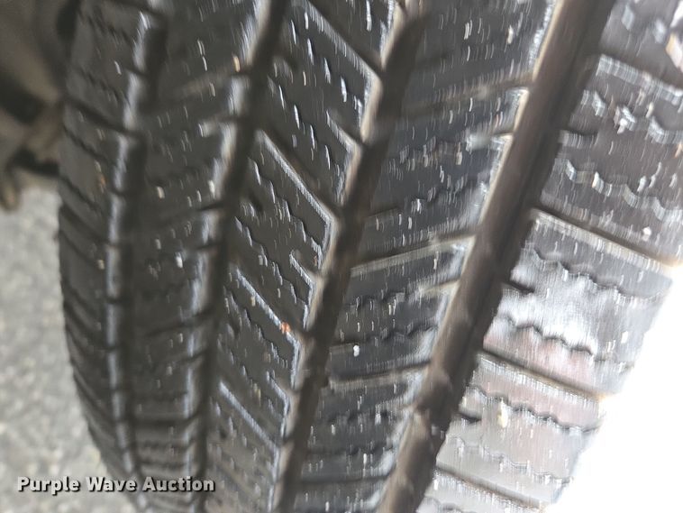 image for item DW1753 2012 Chevrolet Express 4500 utility/ service van