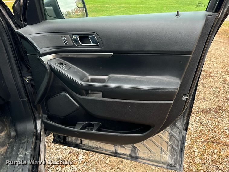 image for item DW2373 2017 Ford Explorer Police Interceptor SUV