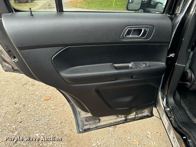 image for item DW2373 2017 Ford Explorer Police Interceptor SUV