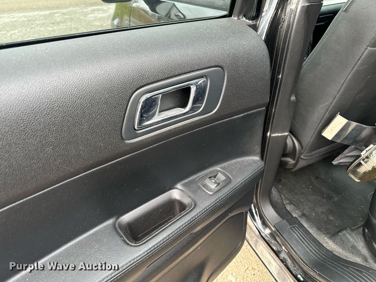 image for item DW2373 2017 Ford Explorer Police Interceptor SUV