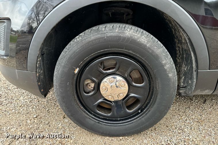 image for item DW2373 2017 Ford Explorer Police Interceptor SUV