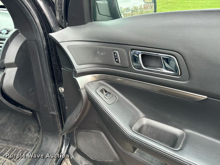 image for item DW2375 2014 Ford Explorer Police Interceptor SUV