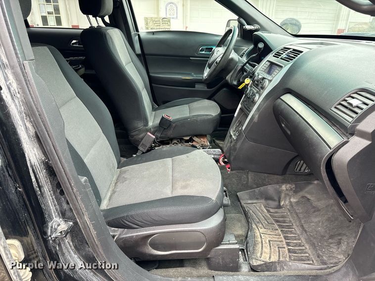 image for item DW2375 2014 Ford Explorer Police Interceptor SUV