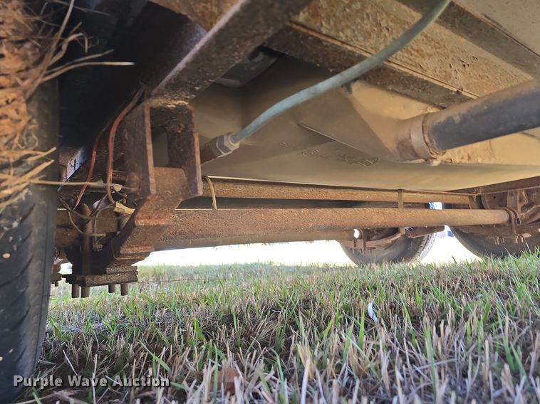 image for item DW3907 1978 Prowler camper