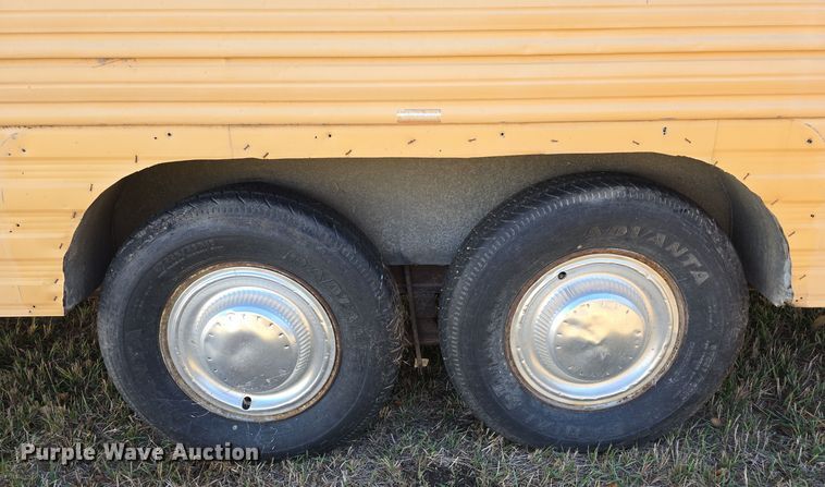 image for item DW3907 1978 Prowler camper