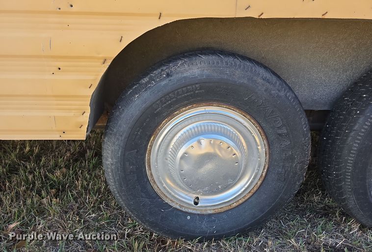 image for item DW3907 1978 Prowler camper