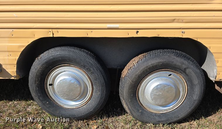 image for item DW3907 1978 Prowler camper