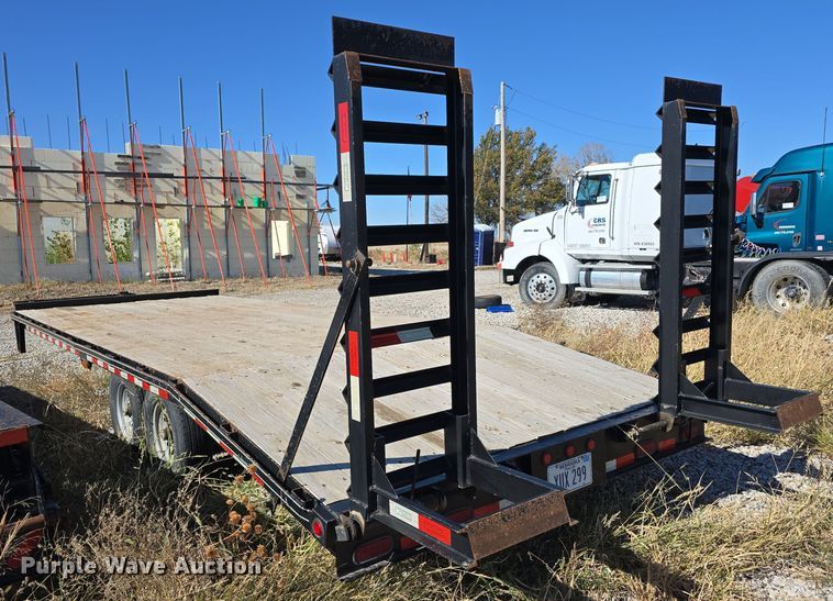 image for item DW3915 2015 Kaufman equipment trailer