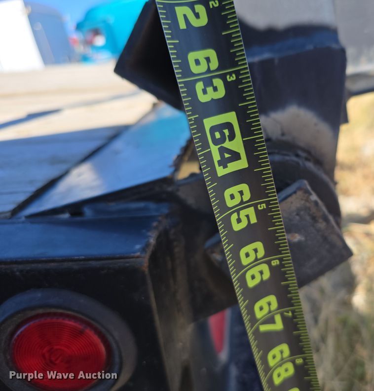 image for item DW3915 2015 Kaufman equipment trailer