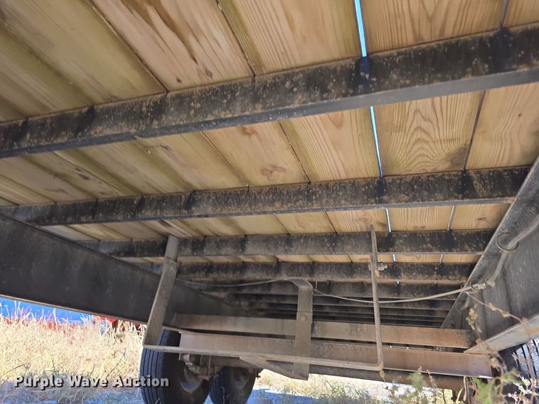 image for item DW3915 2015 Kaufman equipment trailer