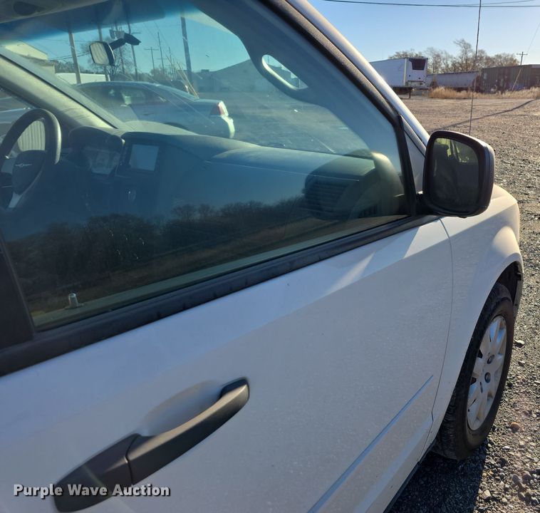 image for item DW3997 2008 Chrysler Town & Country van