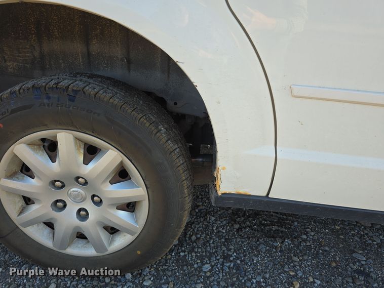image for item DW3997 2008 Chrysler Town & Country van