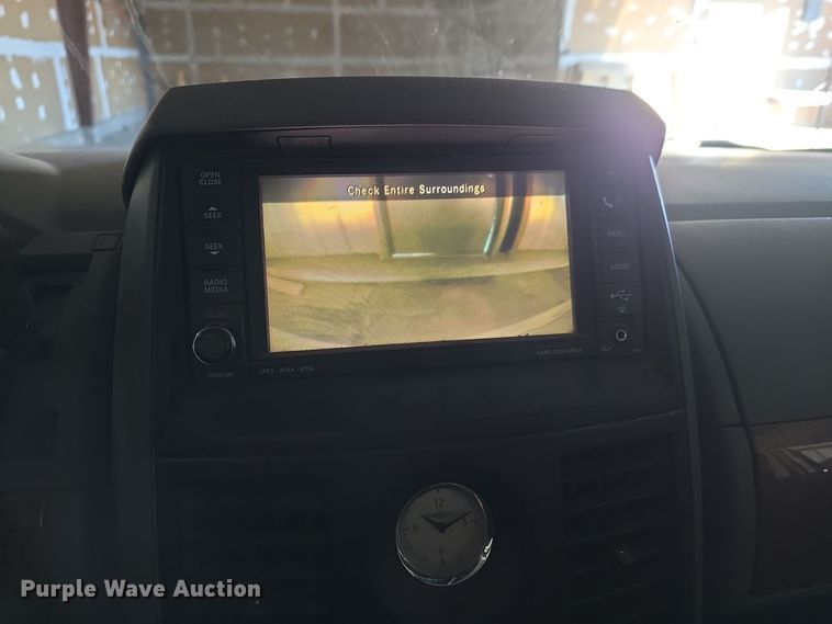 image for item DW3997 2008 Chrysler Town & Country van