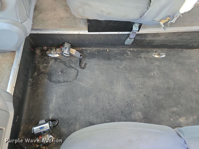 image for item DW3997 2008 Chrysler Town & Country van