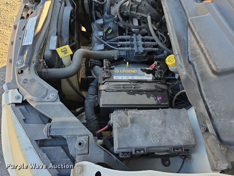 image for item DW3997 2008 Chrysler Town & Country van