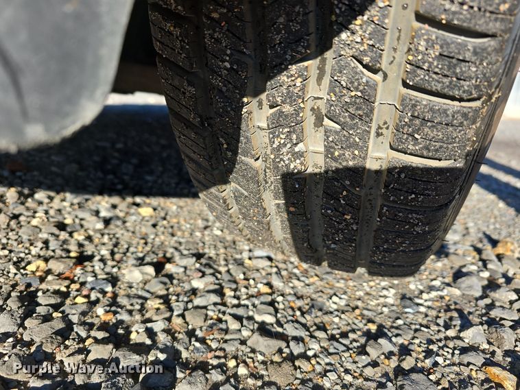 image for item DW3997 2008 Chrysler Town & Country van