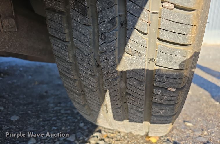 image for item DW3997 2008 Chrysler Town & Country van