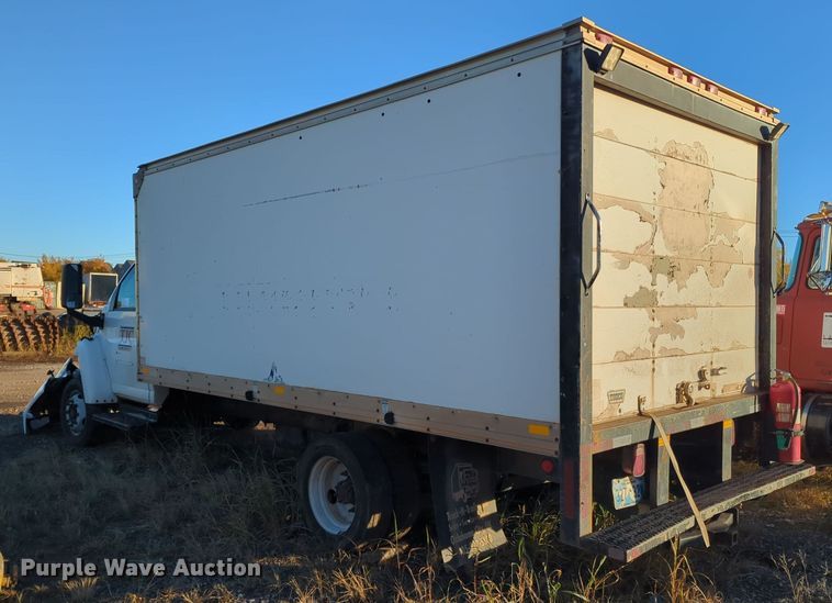 image for item DW5060 2004 Chevrolet C4500 box truck