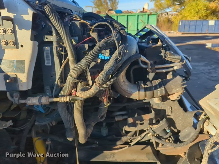 image for item DW5060 2004 Chevrolet C4500 box truck