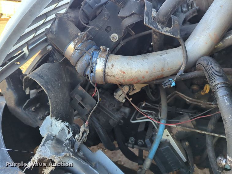 image for item DW5060 2004 Chevrolet C4500 box truck