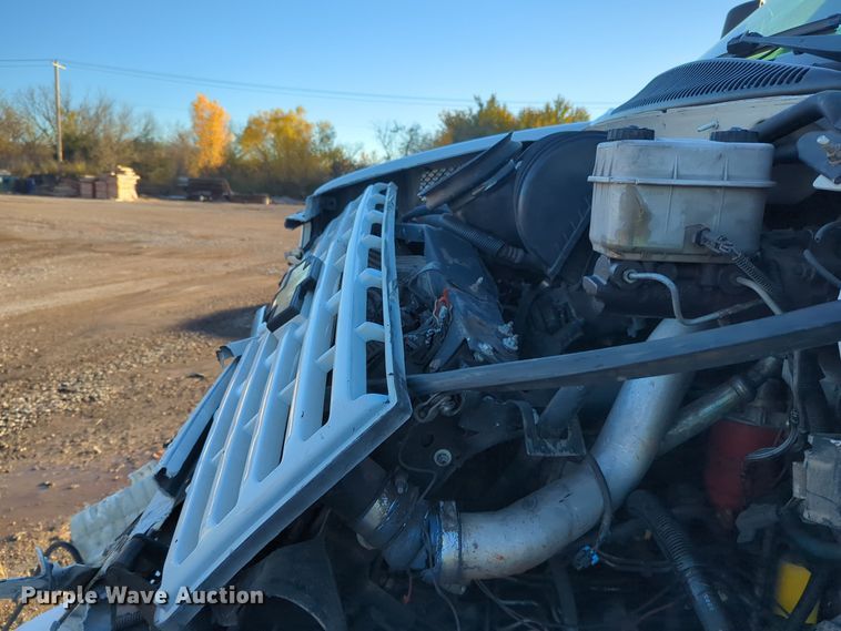 image for item DW5060 2004 Chevrolet C4500 box truck