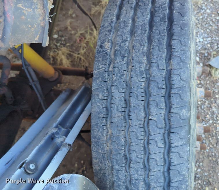 image for item DW5060 2004 Chevrolet C4500 box truck