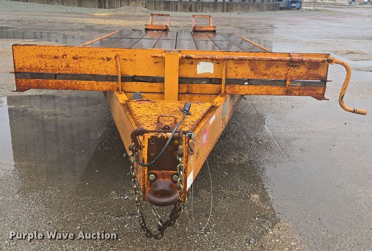 image for item DX1571 2009 Econoline equipment trailer