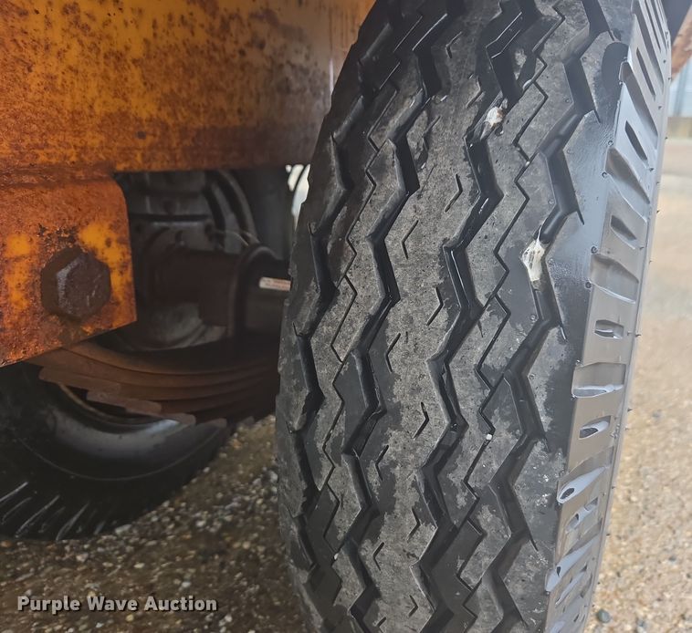 image for item DX1571 2009 Econoline equipment trailer