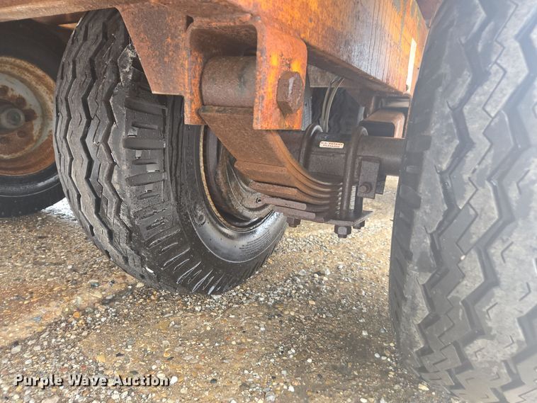 image for item DX1571 2009 Econoline equipment trailer