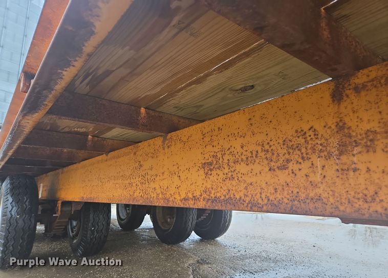 image for item DX1571 2009 Econoline equipment trailer